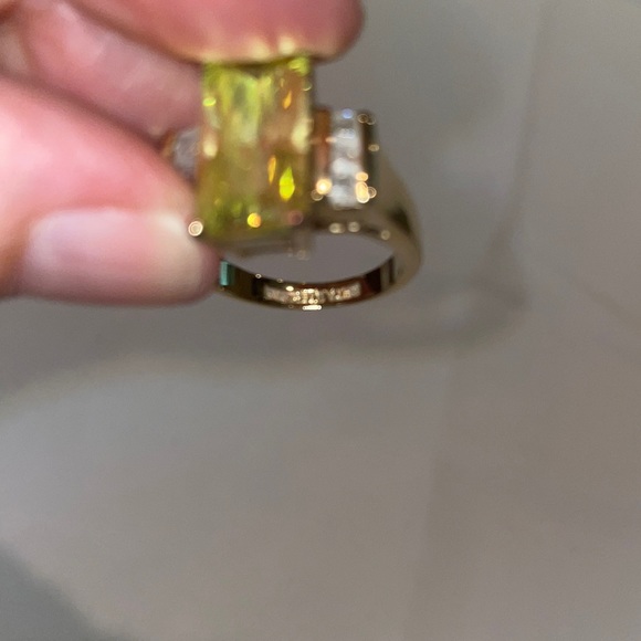 Seta Sterling Yellow Green Stone Gold Ring- Size 7 - Picture 11 of 13